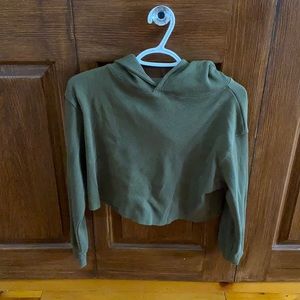 Ribbed Cropped Hoodie